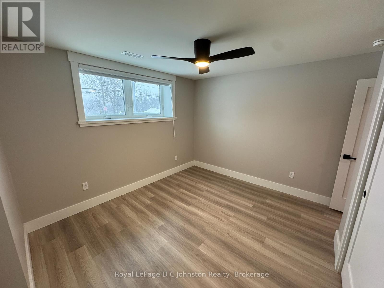 












2 - 242 SOUTH RANKIN STREET

,
Saugeen Shores,




Ontario
N0H2L0

