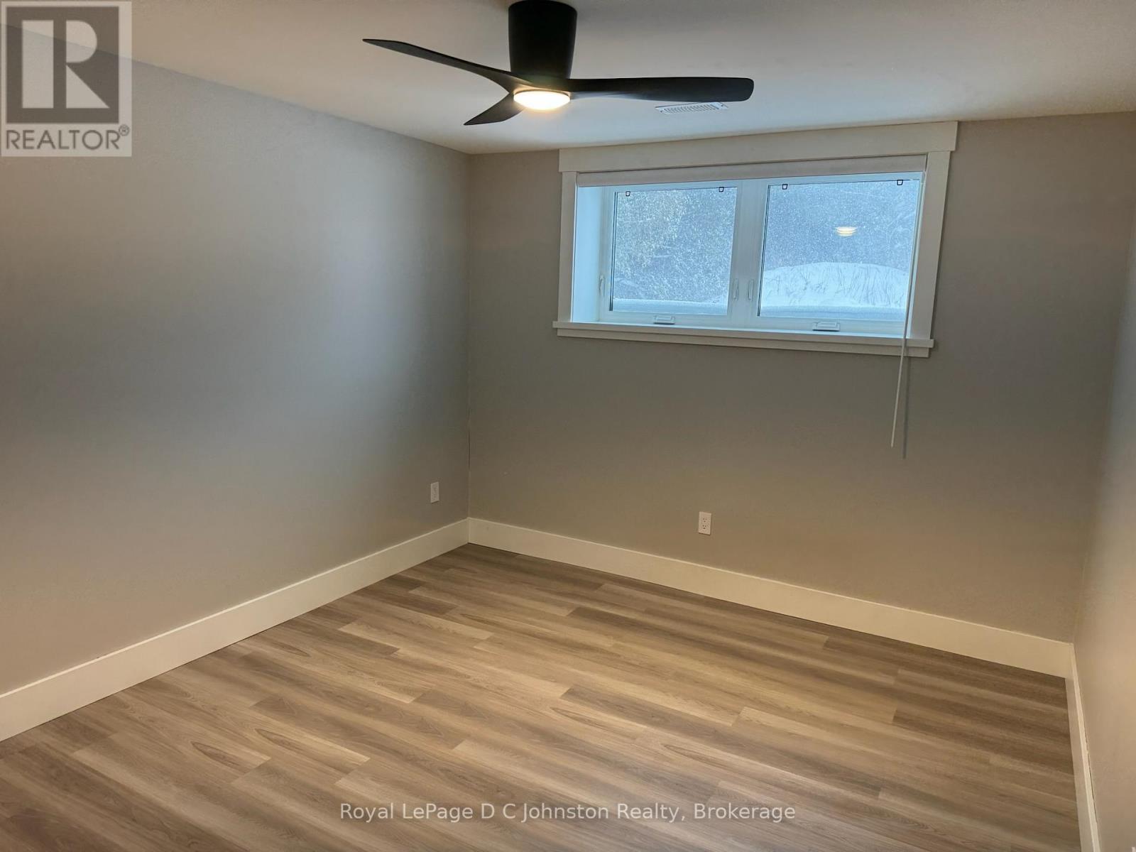 












2 - 242 SOUTH RANKIN STREET

,
Saugeen Shores,




Ontario
N0H2L0

