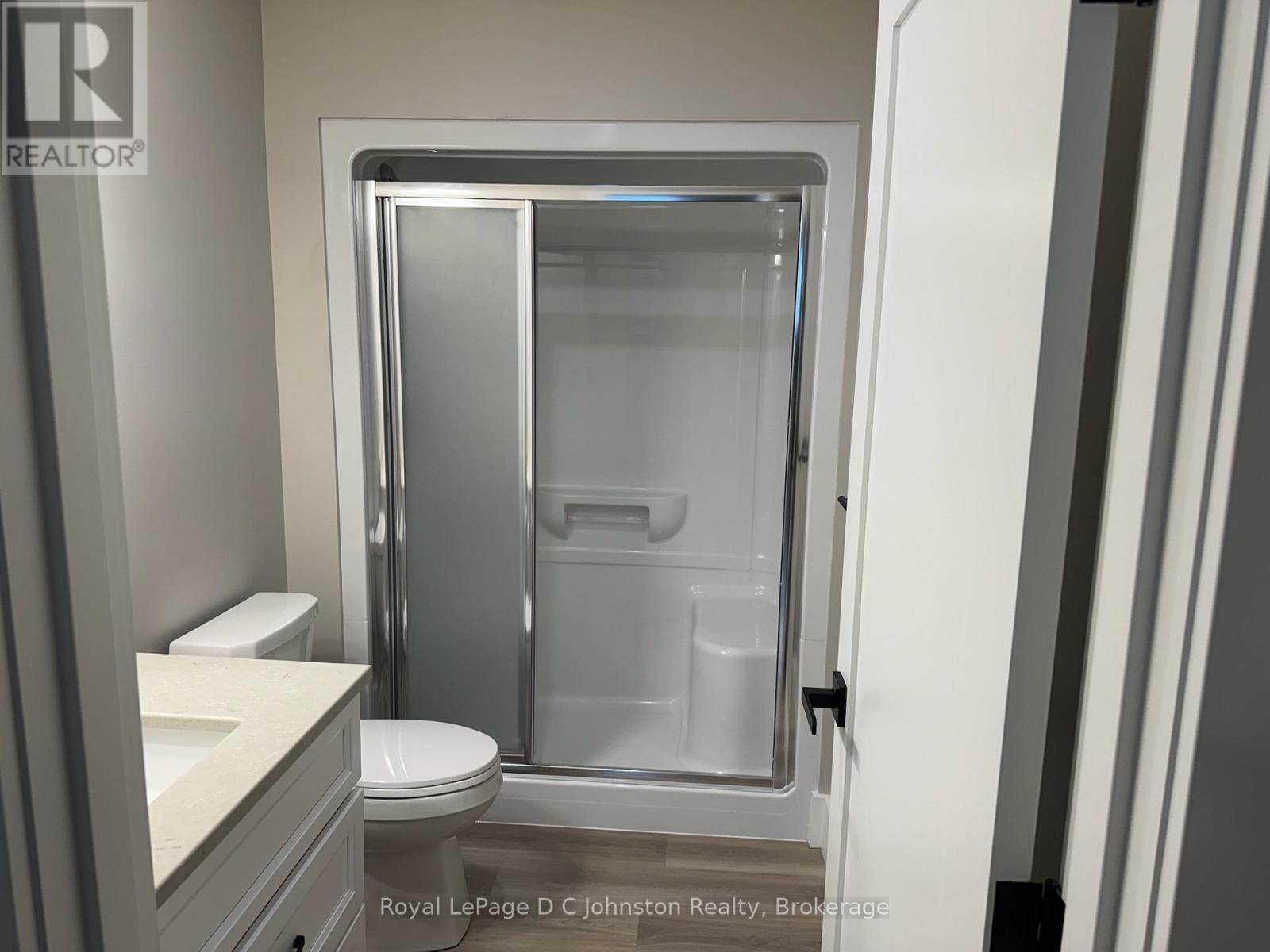 












2 - 242 SOUTH RANKIN STREET

,
Saugeen Shores,




Ontario
N0H2L0

