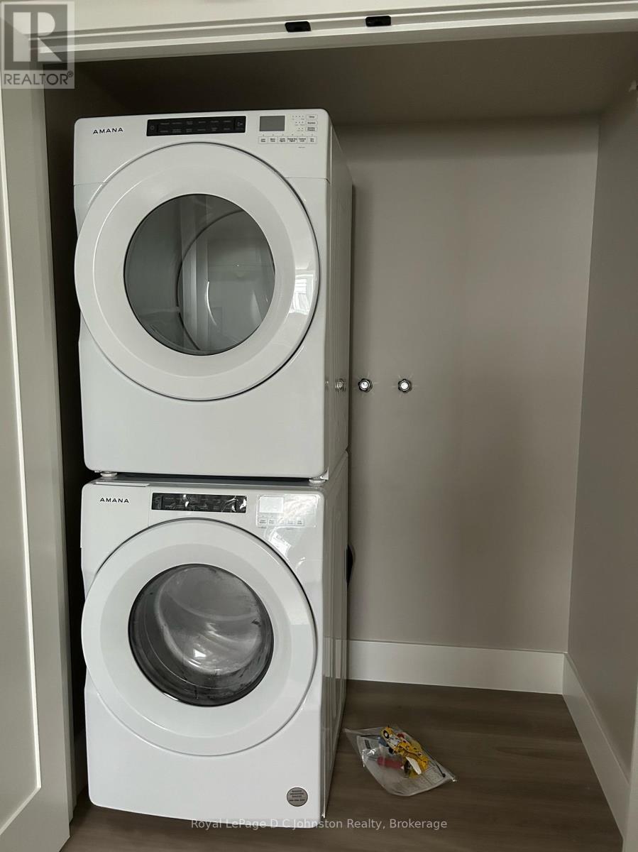 












2 - 242 SOUTH RANKIN STREET

,
Saugeen Shores,




Ontario
N0H2L0

