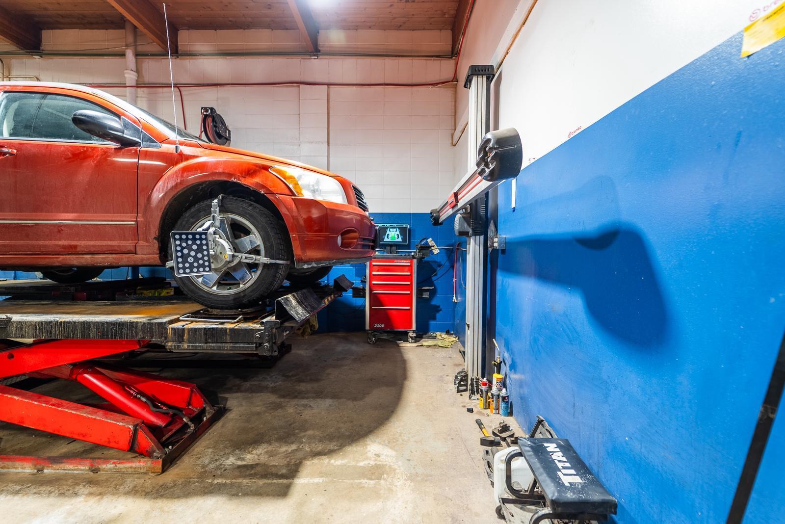 












7807  Argyll Rd

,
Edmonton,




Alberta
T6E6V2

