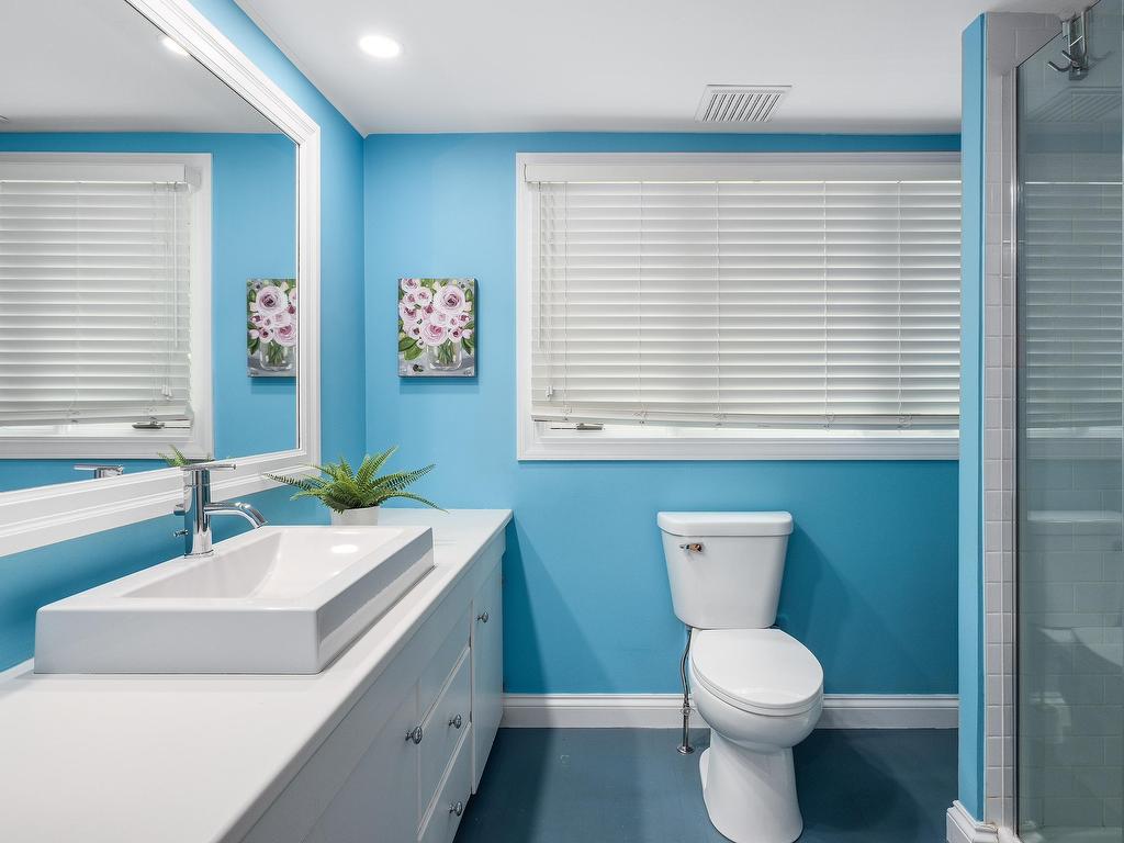 












1084 Ridgewood Drive

,
Halifax,




NS
B3H 3Y4

