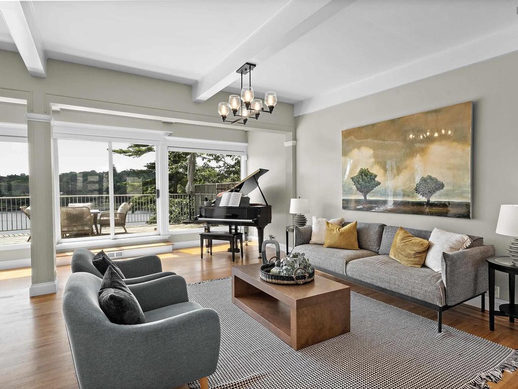 












1084 Ridgewood Drive

,
Halifax,




NS
B3H 3Y4

