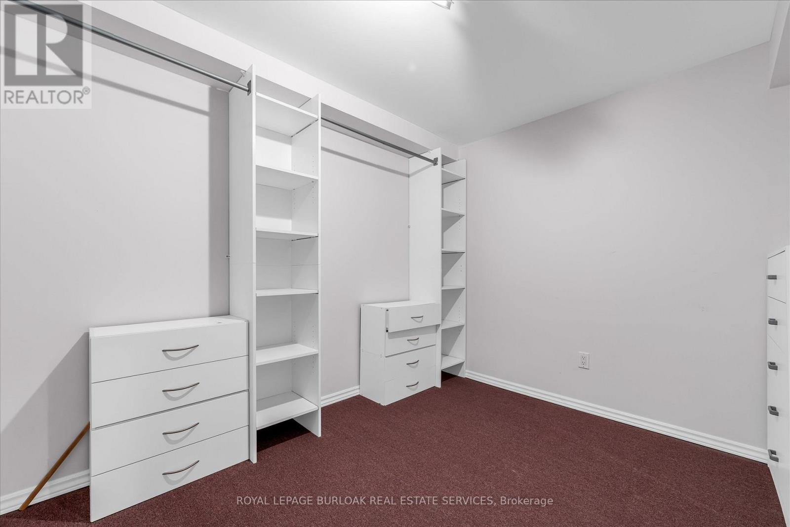 












1 - 10 DAVIDSON BOULEVARD

,
Hamilton,




Ontario
L9H7N9

