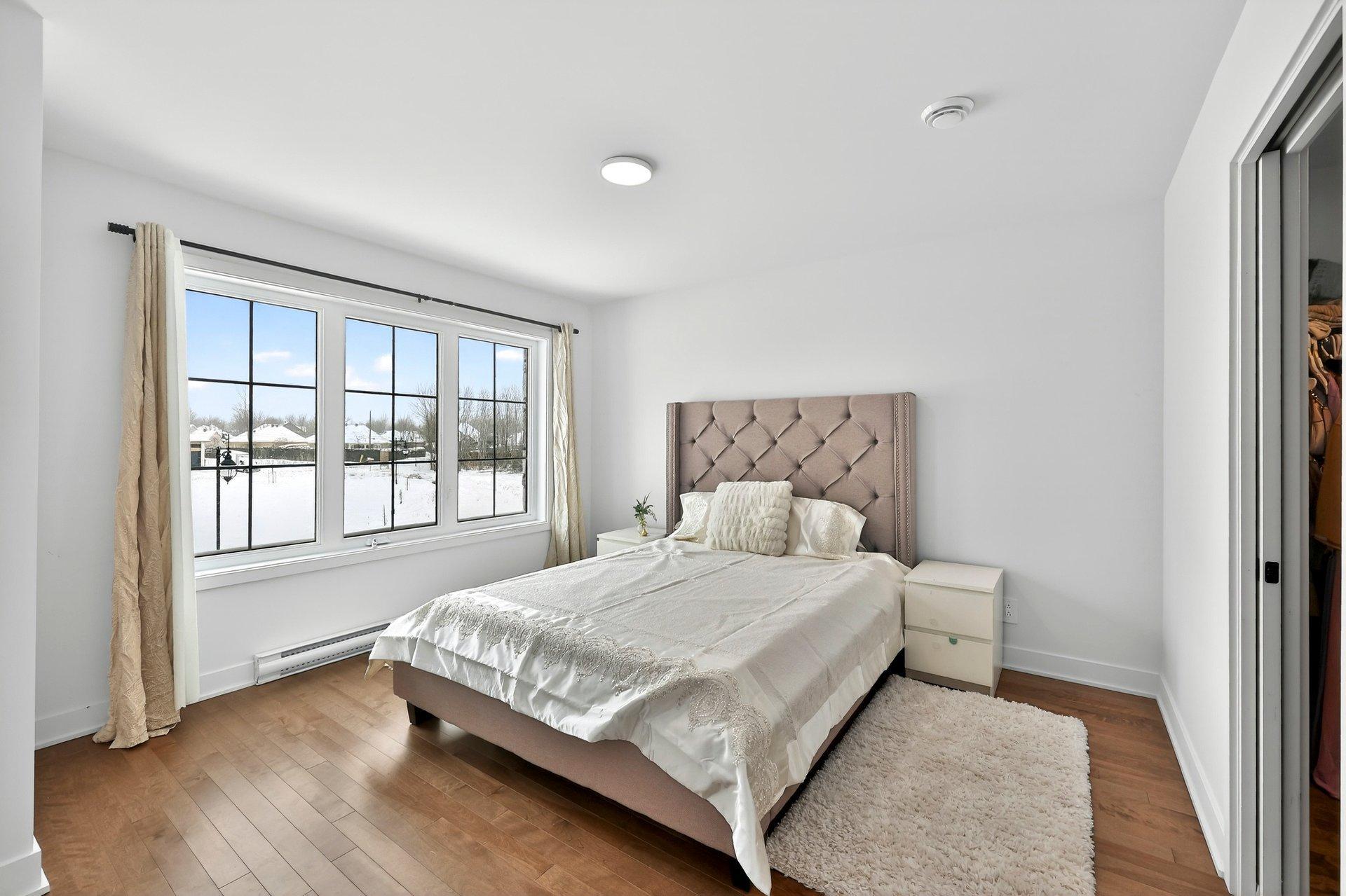 









1668


Rue de la Soeur-Joseph-Émilien

,
Joliette,




QC
J6E9K5

