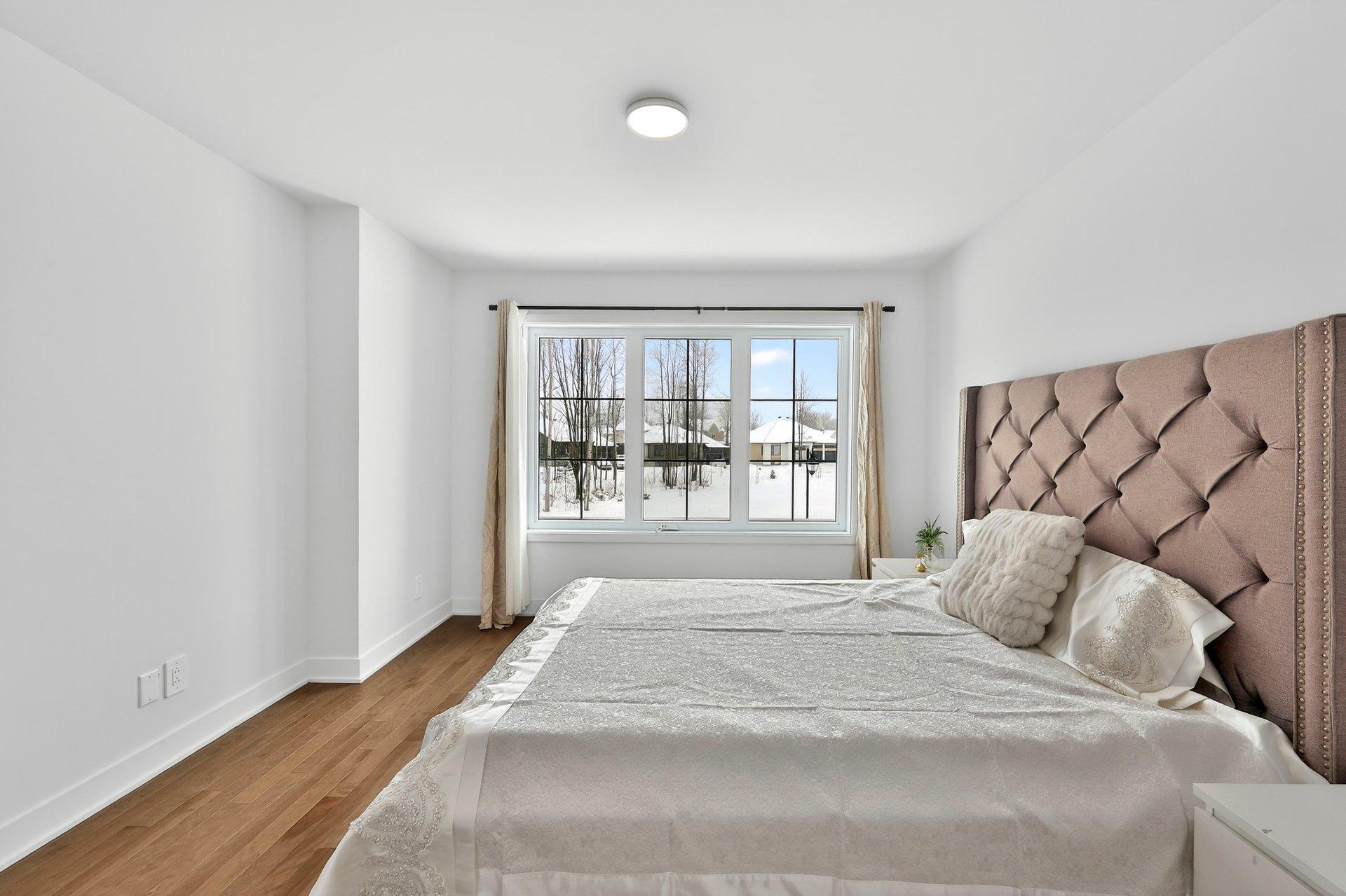 









1668


Rue de la Soeur-Joseph-Émilien

,
Joliette,




QC
J6E9K5

