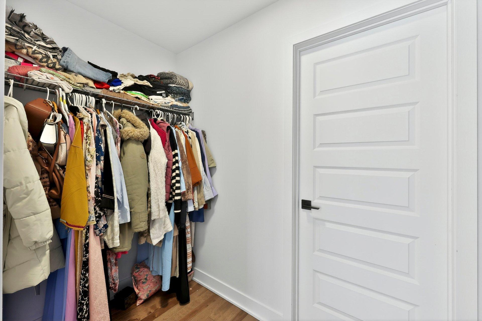 









1668


Rue de la Soeur-Joseph-Émilien

,
Joliette,




QC
J6E9K5

