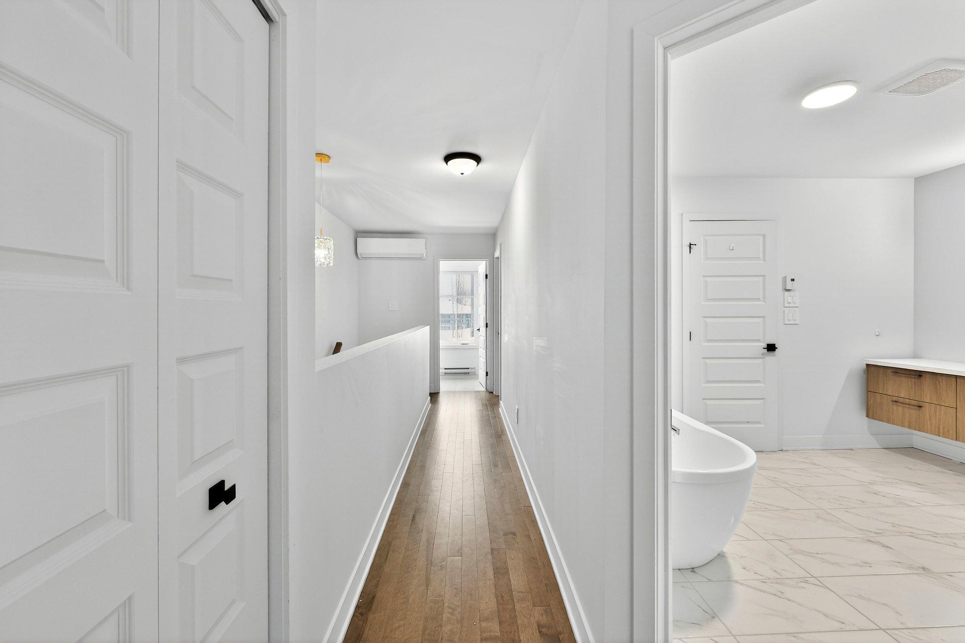 









1668


Rue de la Soeur-Joseph-Émilien

,
Joliette,




QC
J6E9K5

