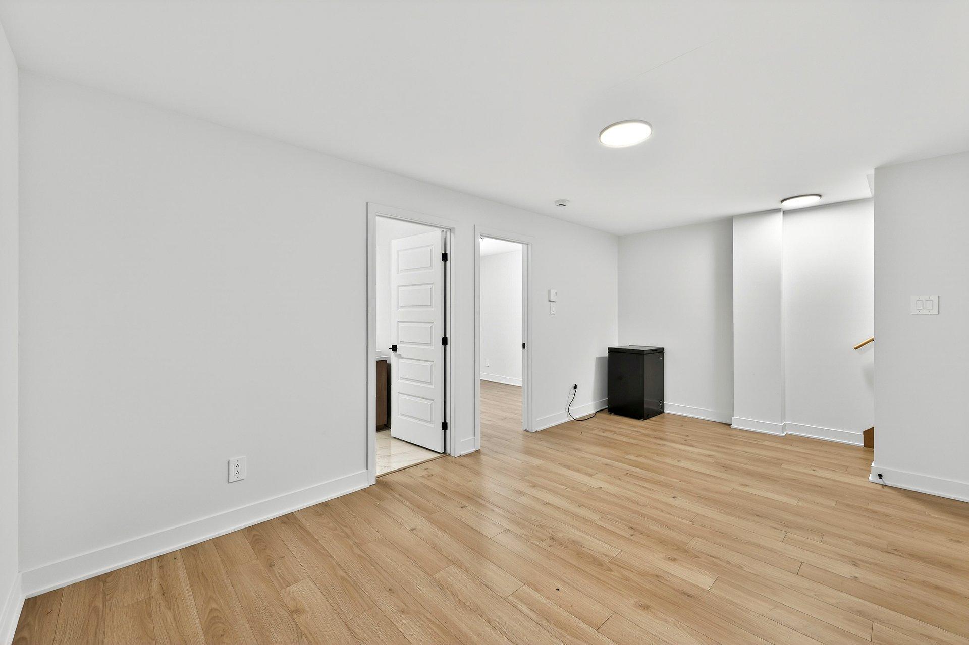 









1668


Rue de la Soeur-Joseph-Émilien

,
Joliette,




QC
J6E9K5

