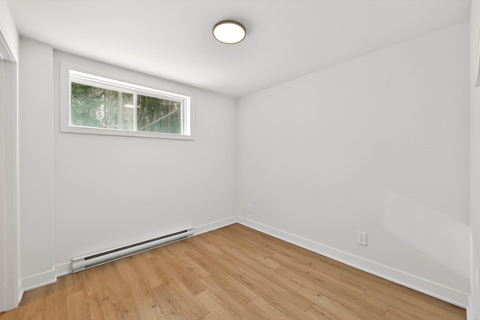 









1668


Rue de la Soeur-Joseph-Émilien

,
Joliette,




QC
J6E9K5

