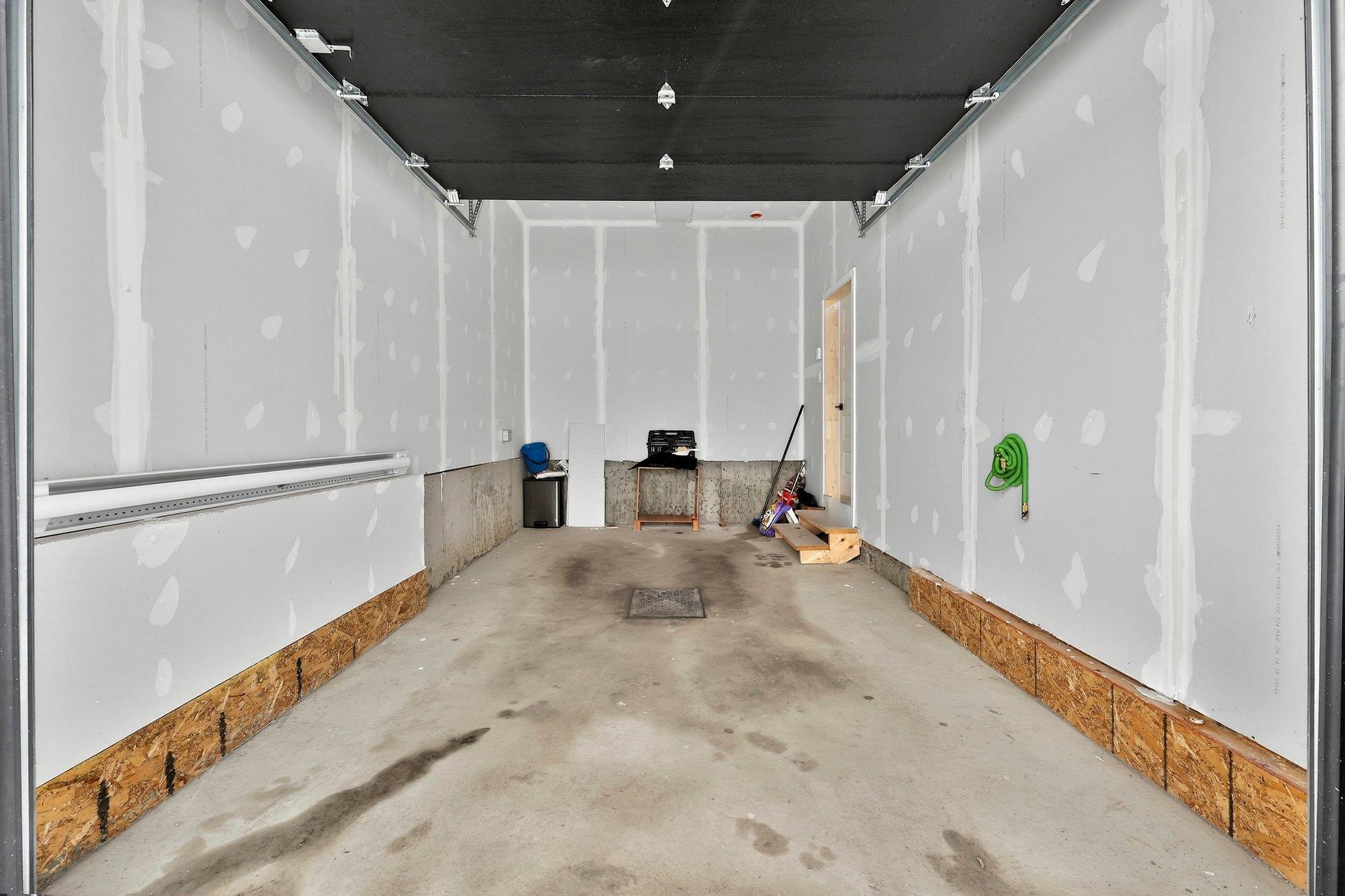 









1668


Rue de la Soeur-Joseph-Émilien

,
Joliette,




QC
J6E9K5

