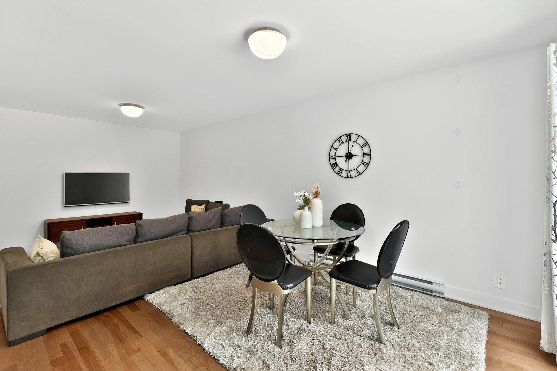 









1668Z


Rue de la Soeur-Joseph-Émilien

,
Joliette,




QC
J6E9K5

