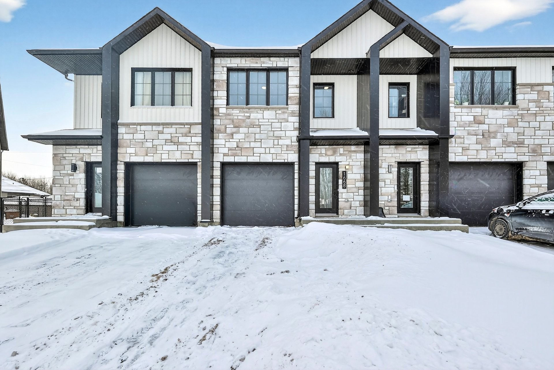 









1668Z


Rue de la Soeur-Joseph-Émilien

,
Joliette,




QC
J6E9K5

