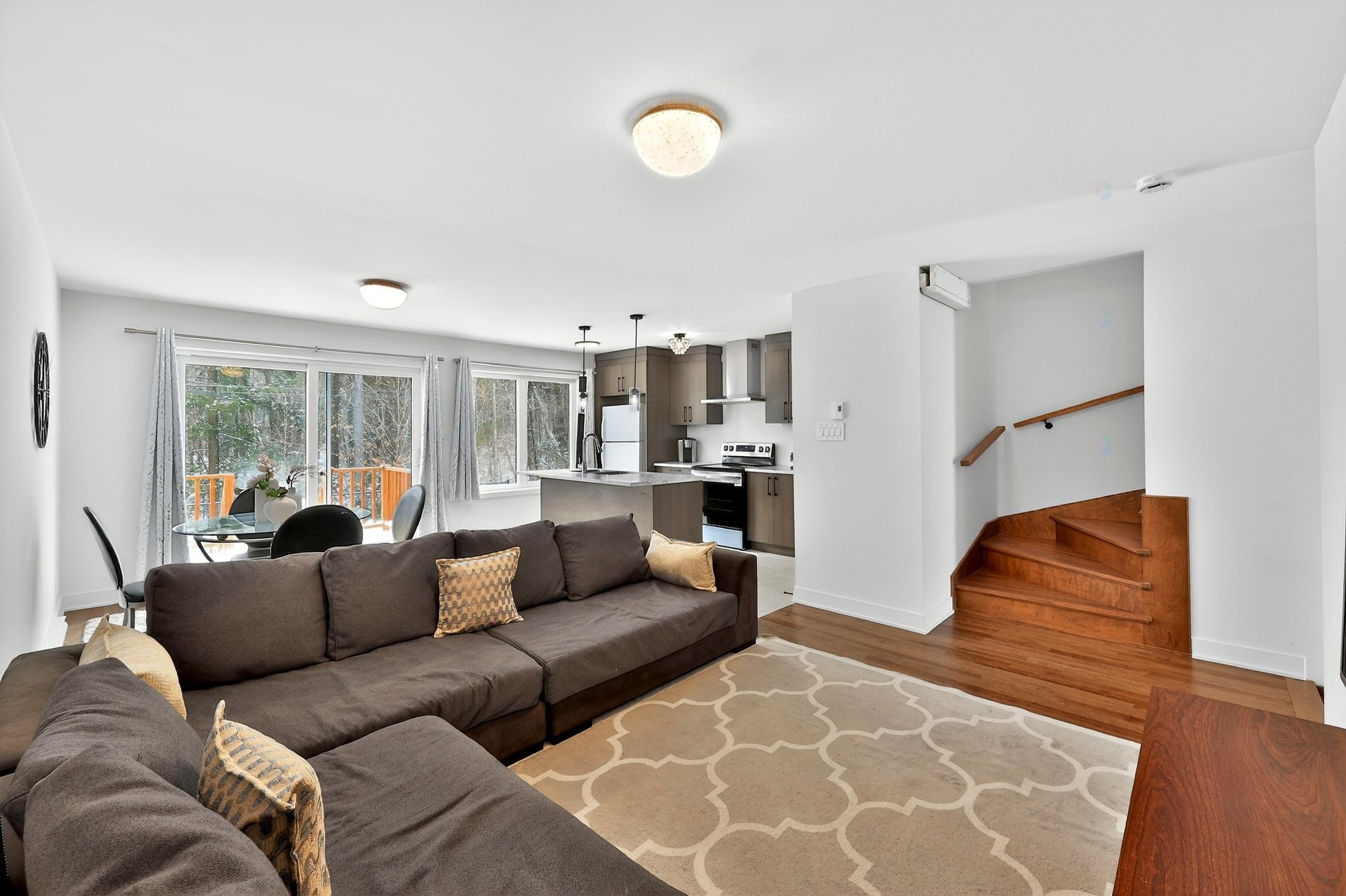 









1668Z


Rue de la Soeur-Joseph-Émilien

,
Joliette,




QC
J6E9K5

