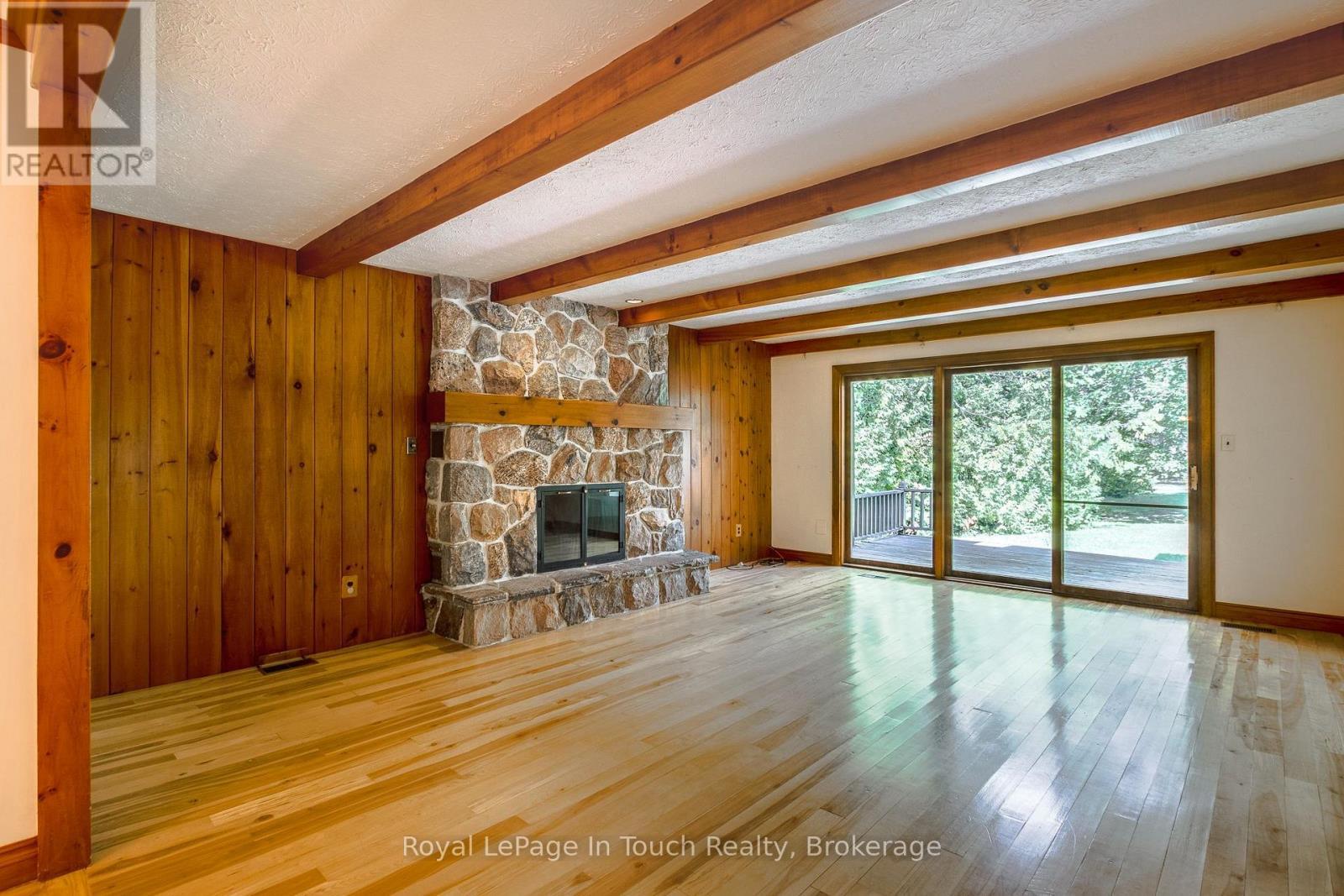 












236 CONCESSION 12 ROAD W

,
Tiny,




Ontario
L0L2J0

