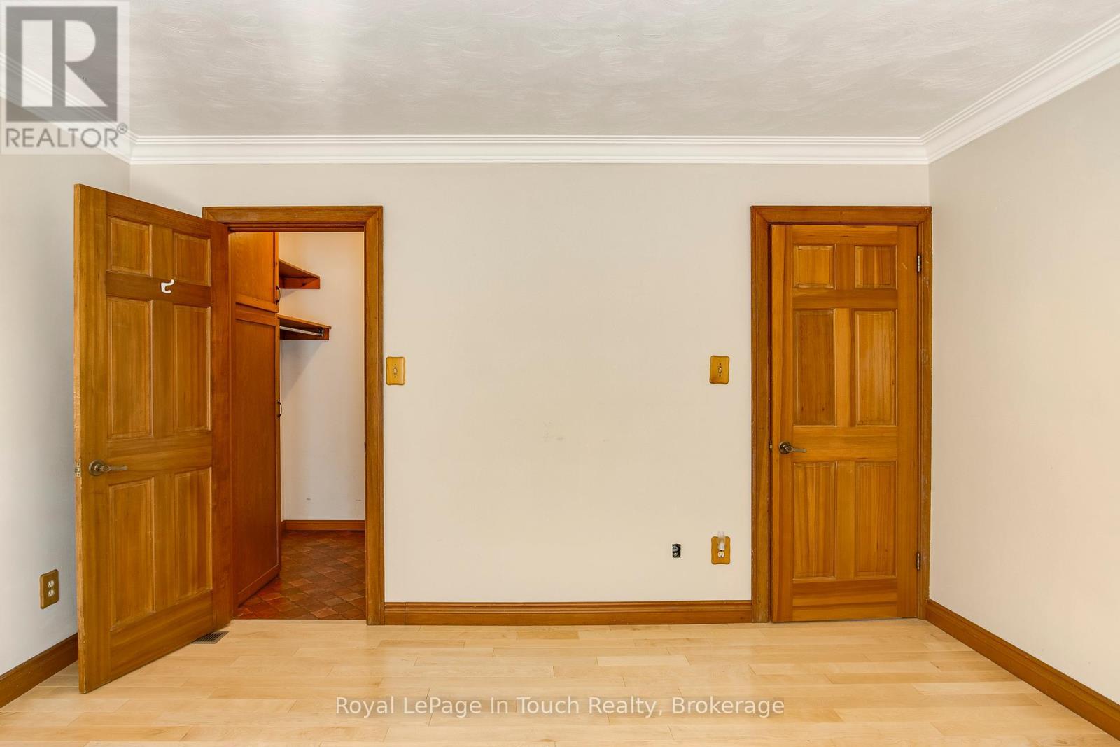 












236 CONCESSION 12 ROAD W

,
Tiny,




Ontario
L0L2J0

