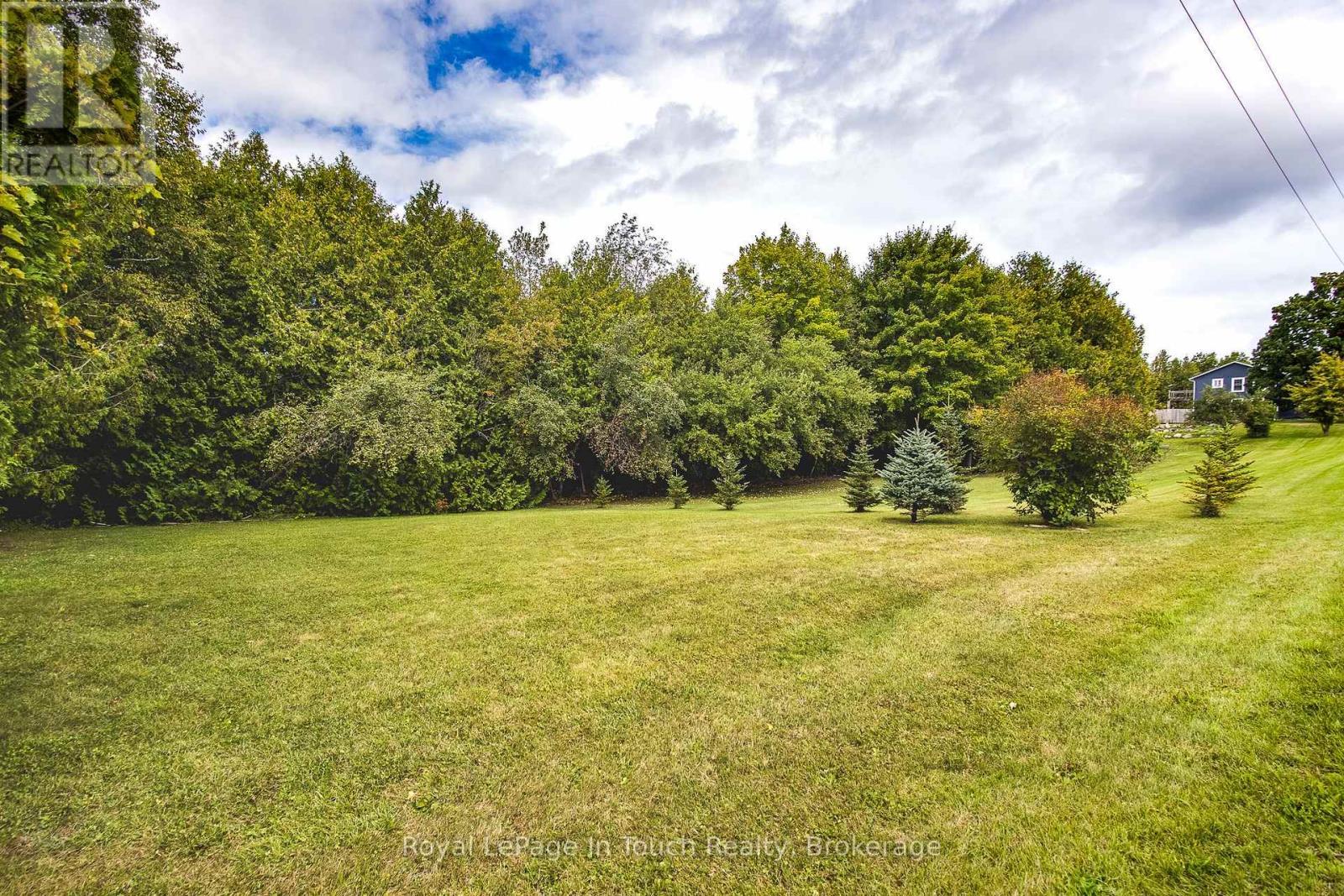 












236 CONCESSION 12 ROAD W

,
Tiny,




Ontario
L0L2J0

