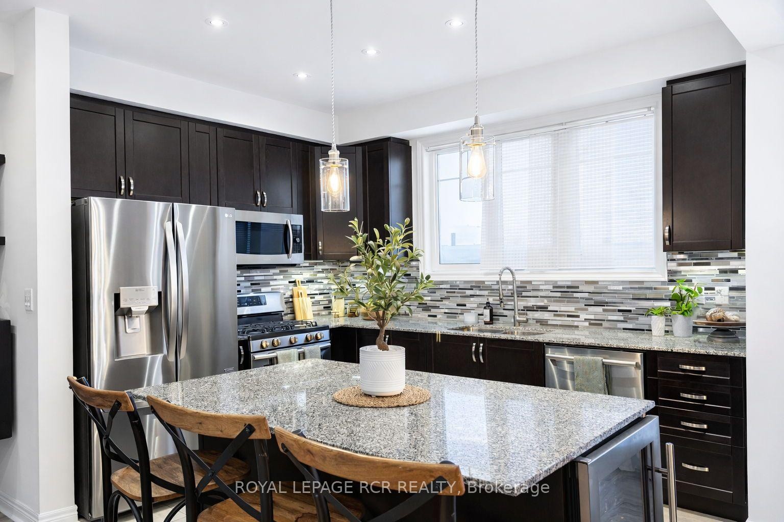 









8


Mcelroy

Court,
Caledon,




ON
L7C 3X2

