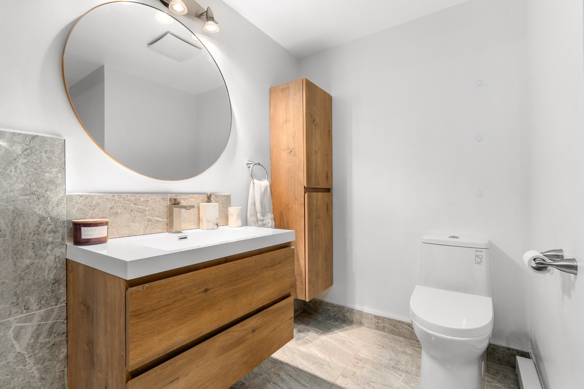 









435


Boul. Dagenais E.

, 55,
Laval (Vimont),




QC
H7M5G8


