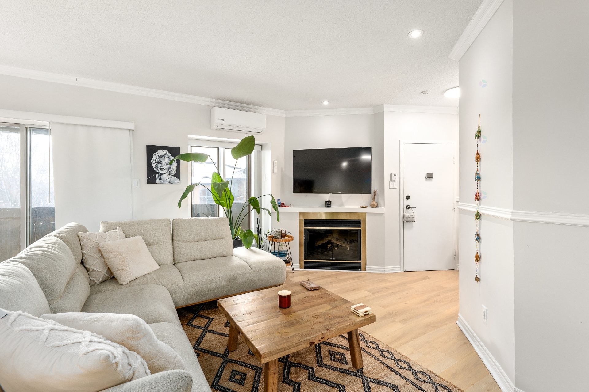









435


Boul. Dagenais E.

, 55,
Laval (Vimont),




QC
H7M5G8

