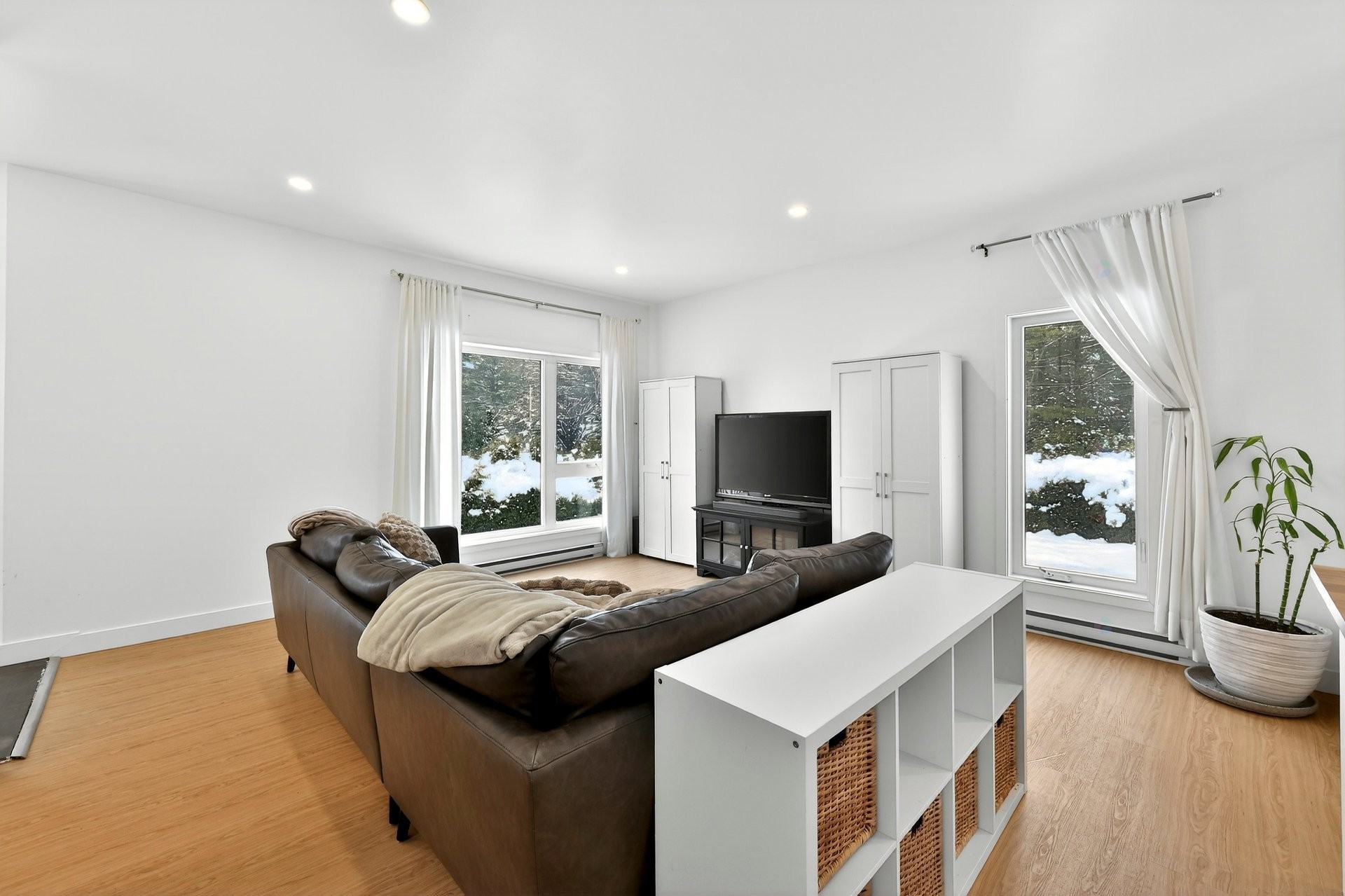 









3928


Rue Montcalm

,
Rawdon,




QC
J0K1S0

