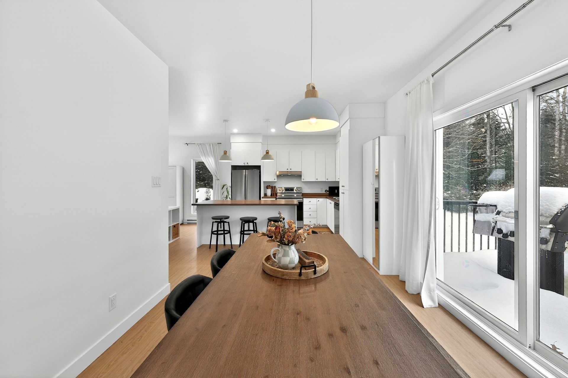 









3928


Rue Montcalm

,
Rawdon,




QC
J0K1S0

