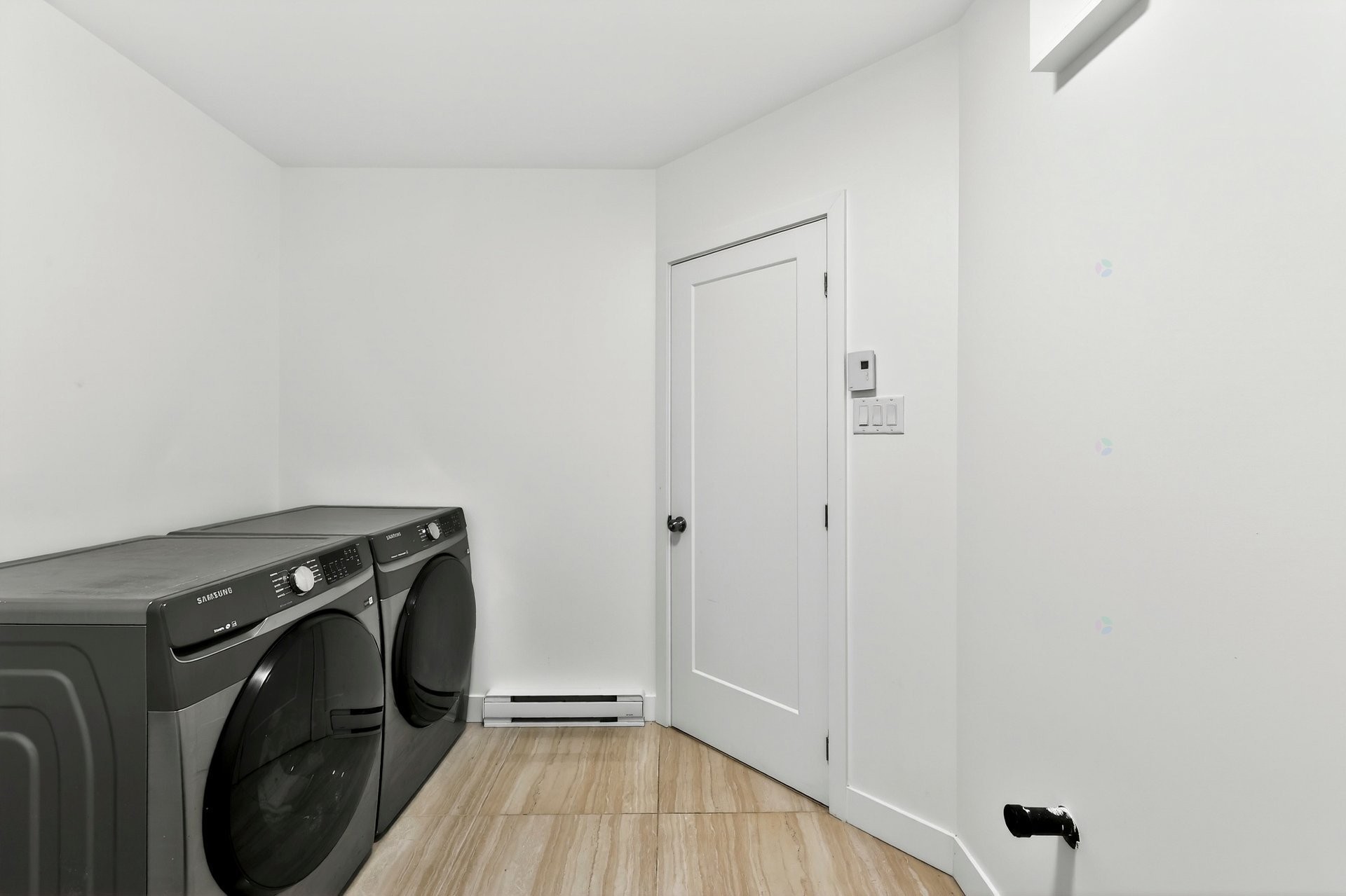 









3928


Rue Montcalm

,
Rawdon,




QC
J0K1S0

