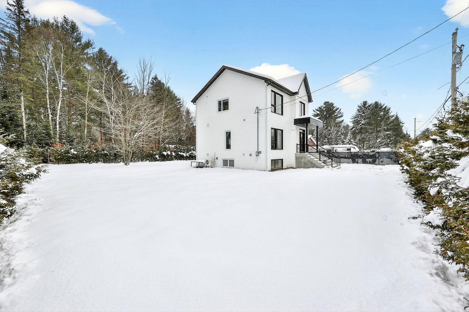 









3928


Rue Montcalm

,
Rawdon,




QC
J0K1S0


