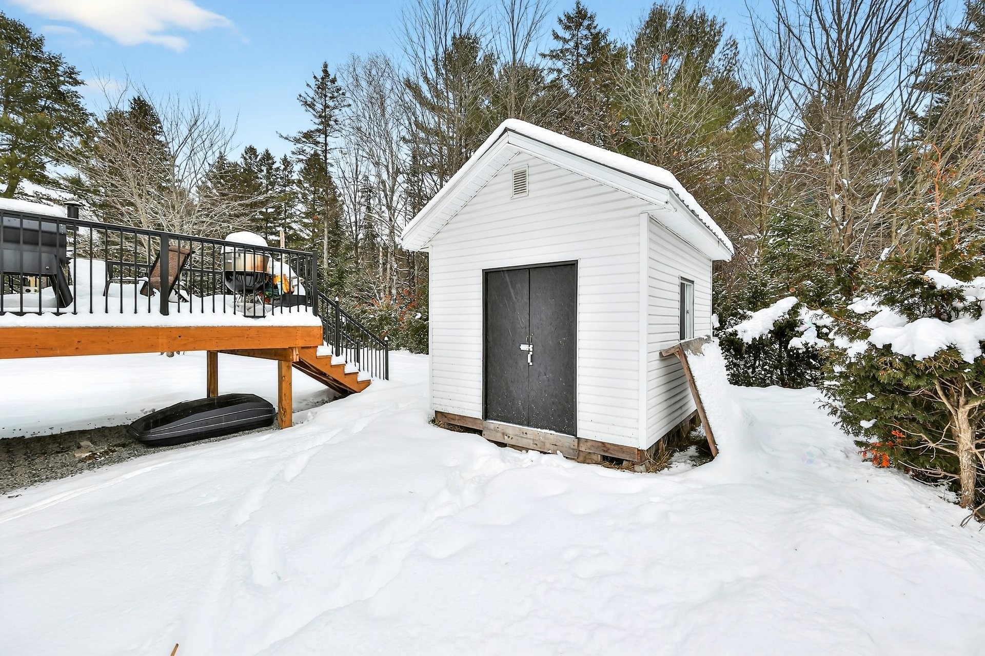 









3928


Rue Montcalm

,
Rawdon,




QC
J0K1S0

