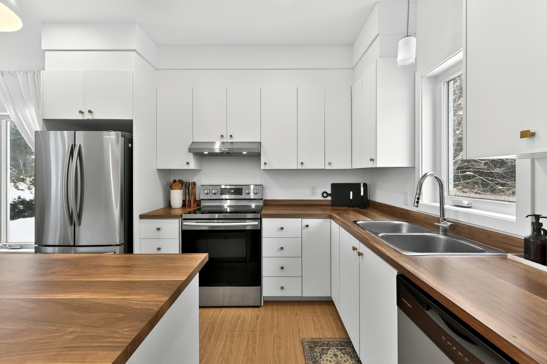 









3928


Rue Montcalm

,
Rawdon,




QC
J0K1S0

