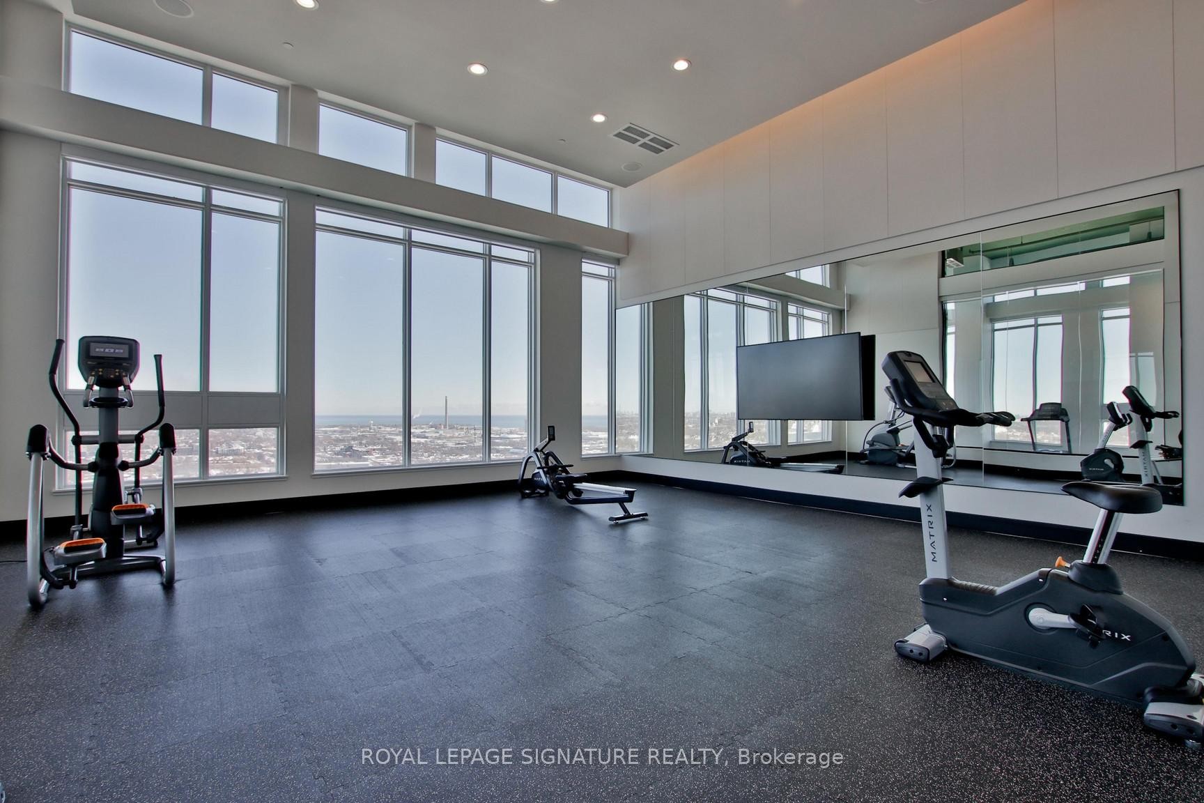 









25


Nicholas

Avenue, 2706,
Toronto,




ON
M5A 0M9

