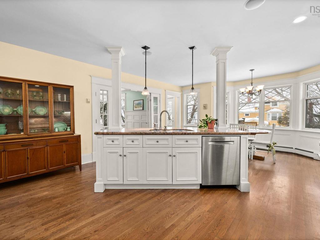 












1950 Connaught Avenue

,
Halifax,




NS
B3H 4E1

