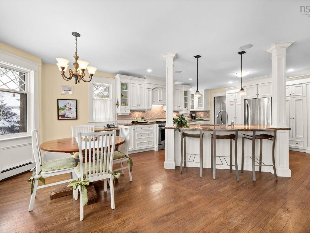 












1950 Connaught Avenue

,
Halifax,




NS
B3H 4E1

