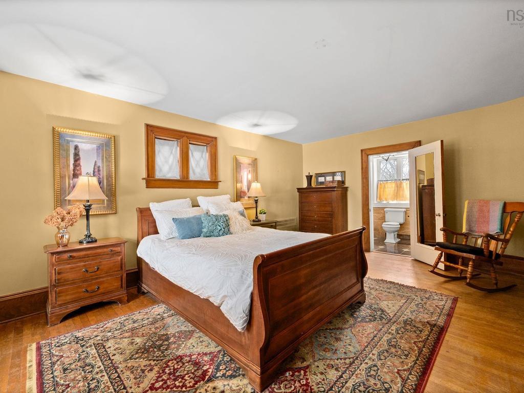 












1950 Connaught Avenue

,
Halifax,




NS
B3H 4E1

