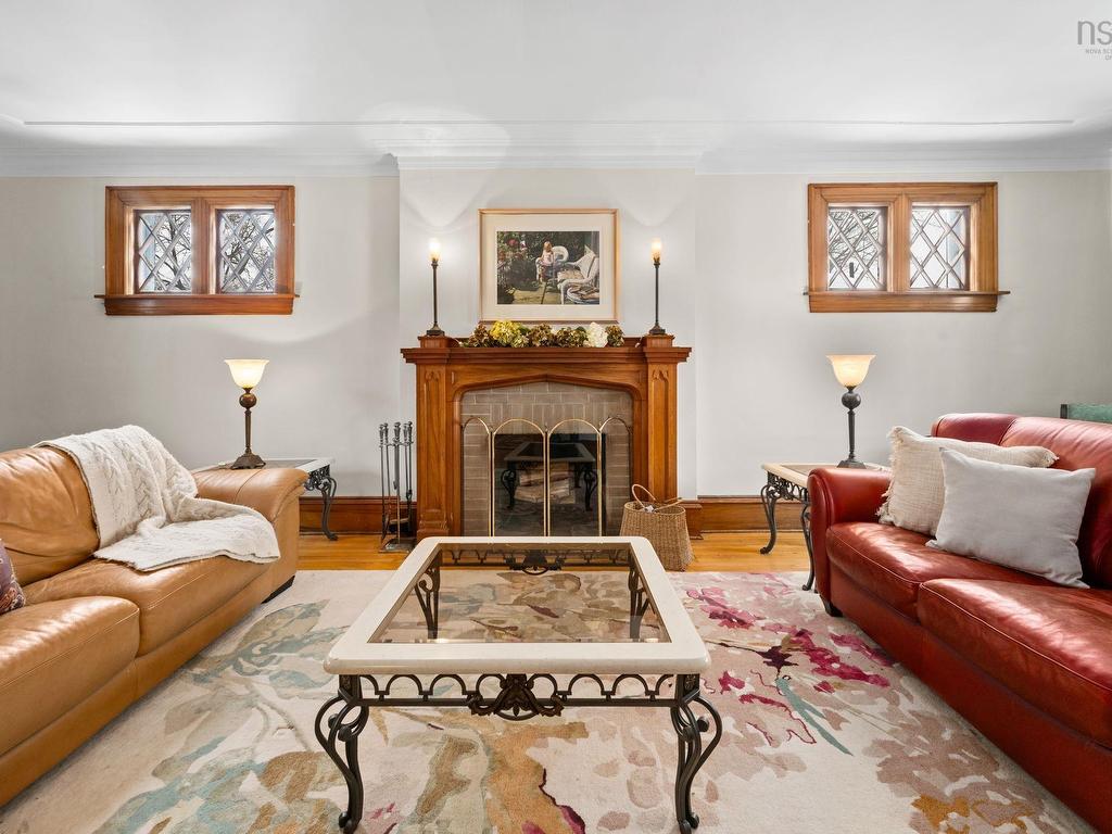 












1950 Connaught Avenue

,
Halifax,




NS
B3H 4E1

