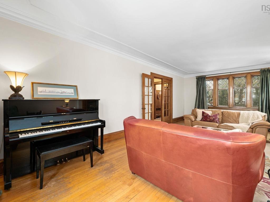 












1950 Connaught Avenue

,
Halifax,




NS
B3H 4E1

