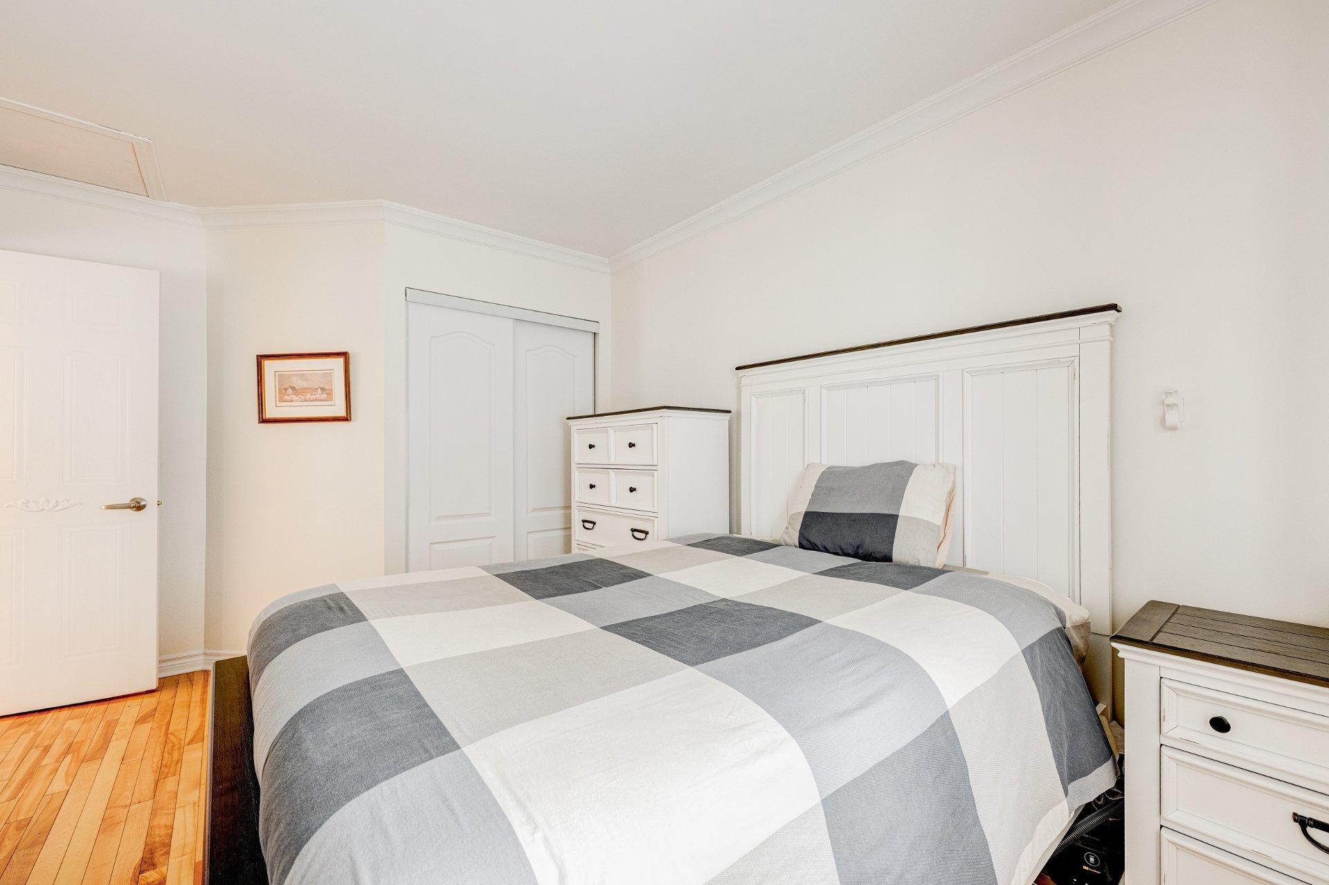 









87


Rue de Caplan

,
Blainville,




QC
J7B1J1

