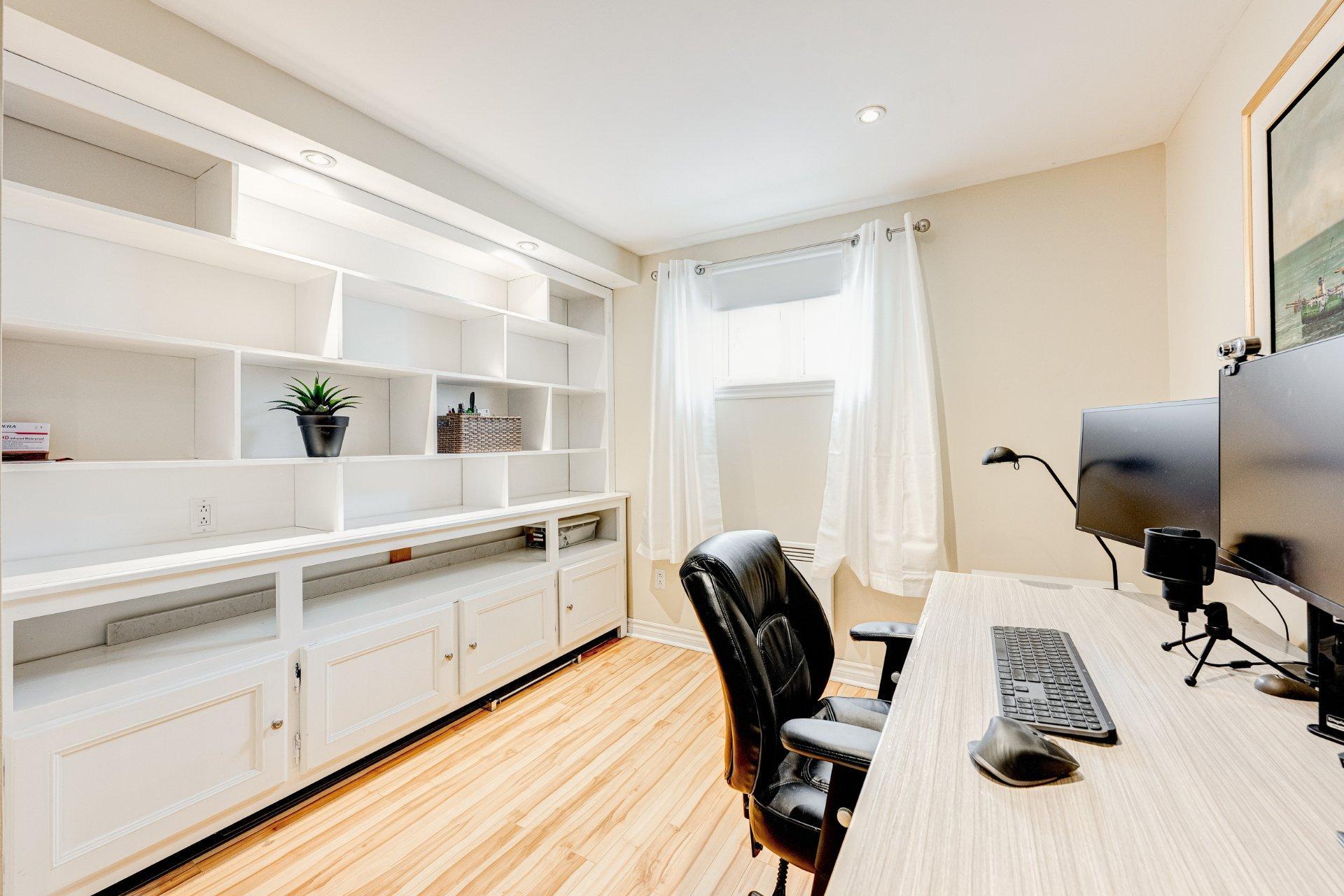 









87


Rue de Caplan

,
Blainville,




QC
J7B1J1

