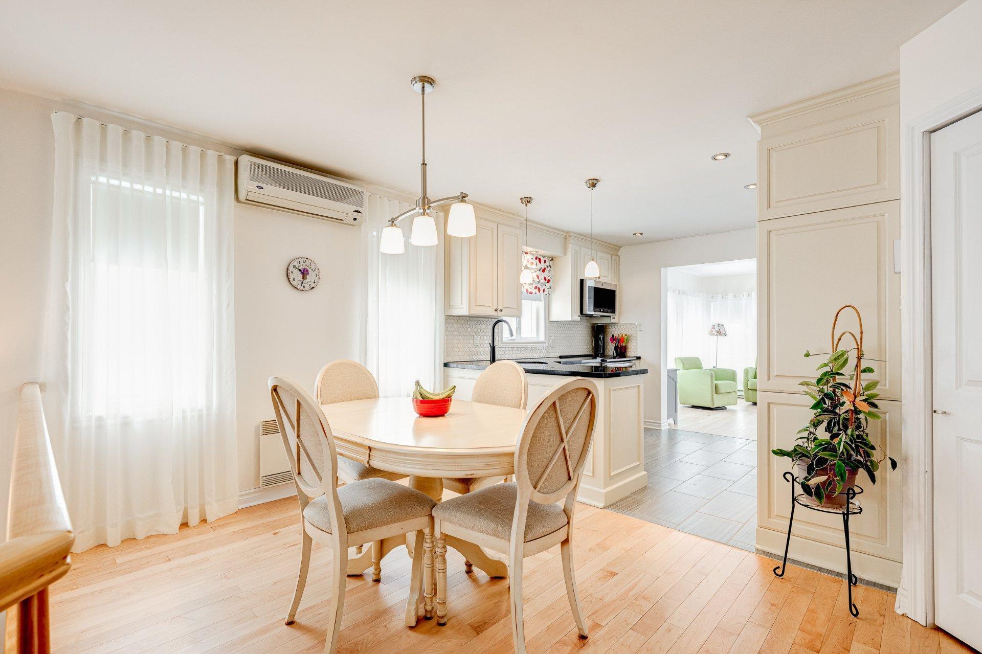 









87


Rue de Caplan

,
Blainville,




QC
J7B1J1

