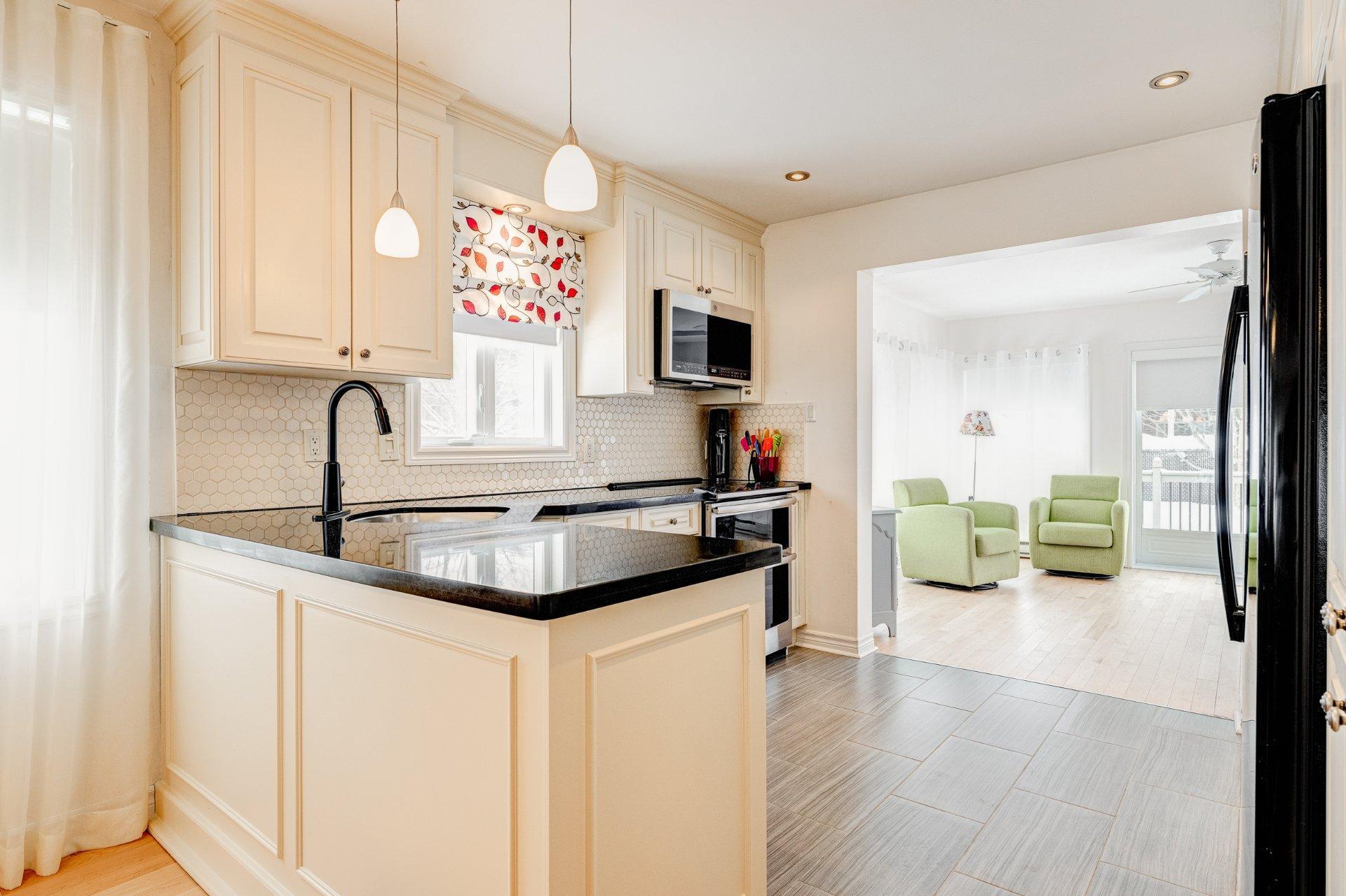 









87


Rue de Caplan

,
Blainville,




QC
J7B1J1

