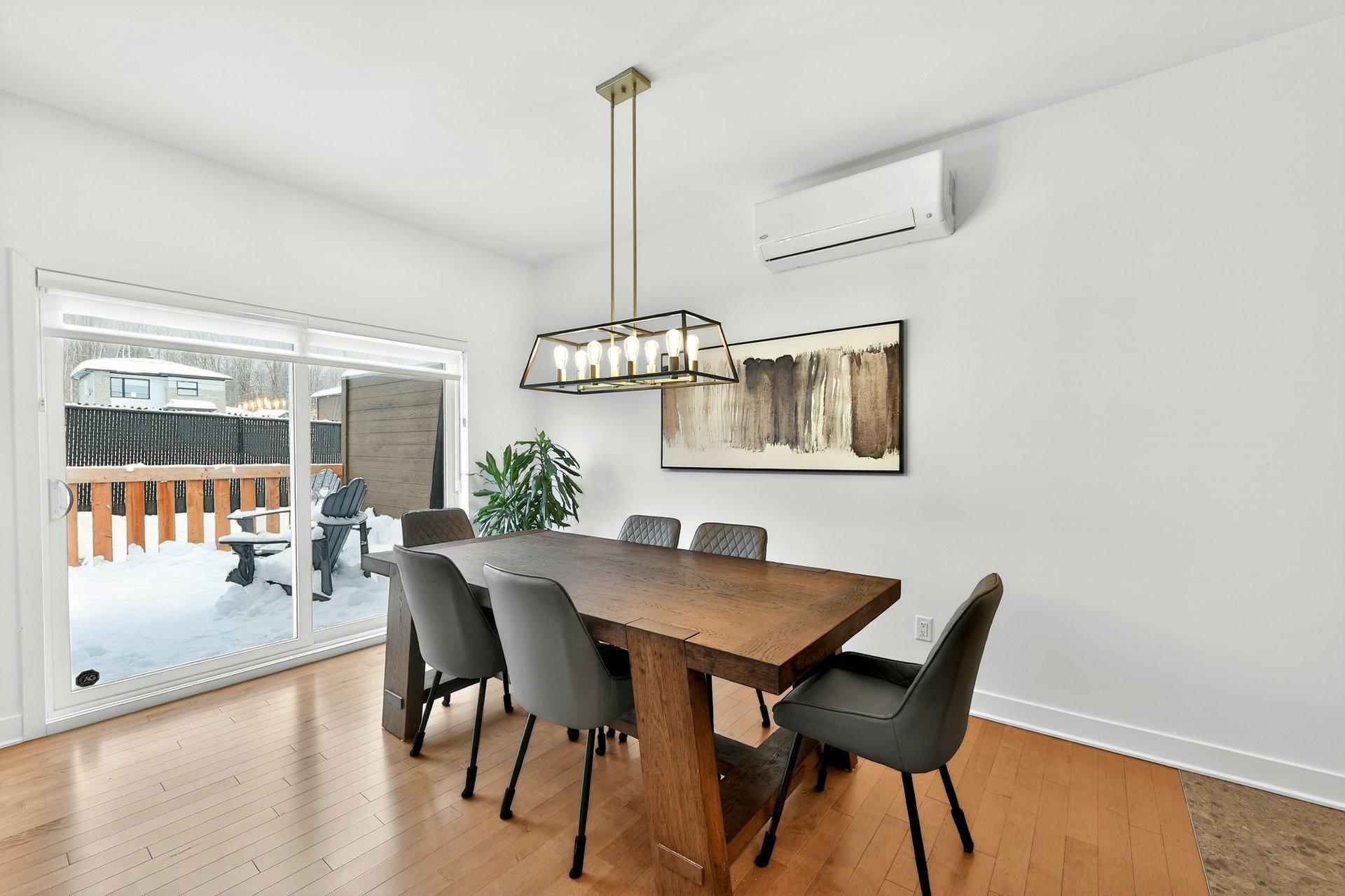 









3875


Rue Léon-Landry

,
Sainte-Julienne,




QC
J0K2T0

