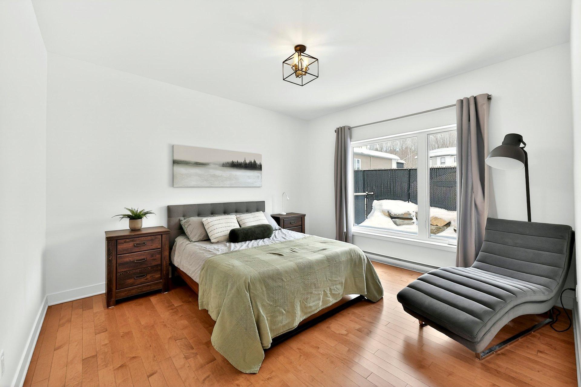 









3875


Rue Léon-Landry

,
Sainte-Julienne,




QC
J0K2T0

