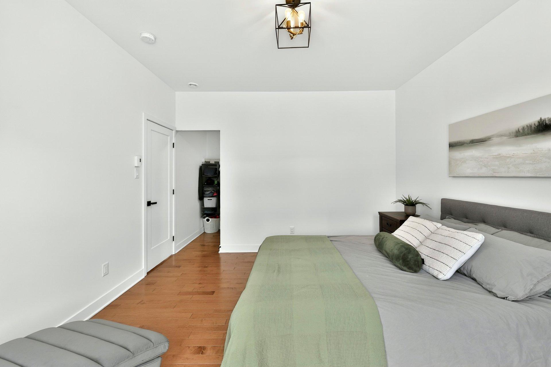 









3875


Rue Léon-Landry

,
Sainte-Julienne,




QC
J0K2T0

