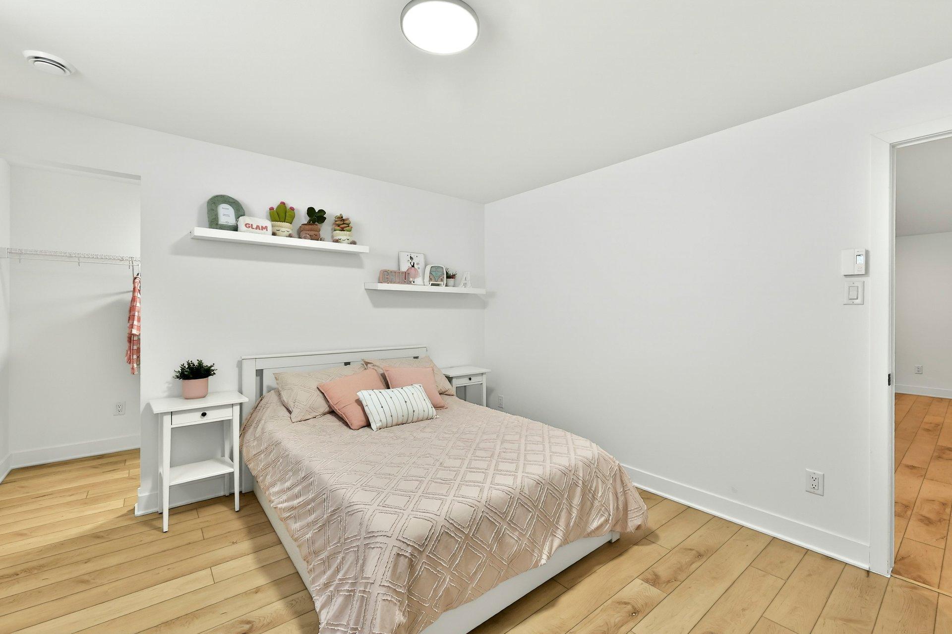 









3875


Rue Léon-Landry

,
Sainte-Julienne,




QC
J0K2T0

