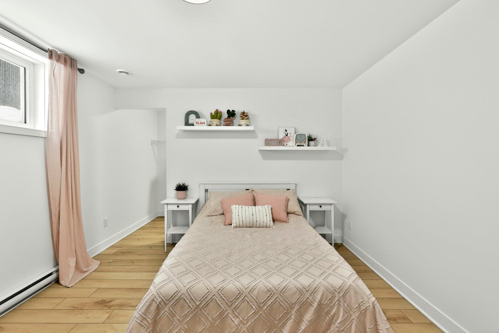 









3875


Rue Léon-Landry

,
Sainte-Julienne,




QC
J0K2T0

