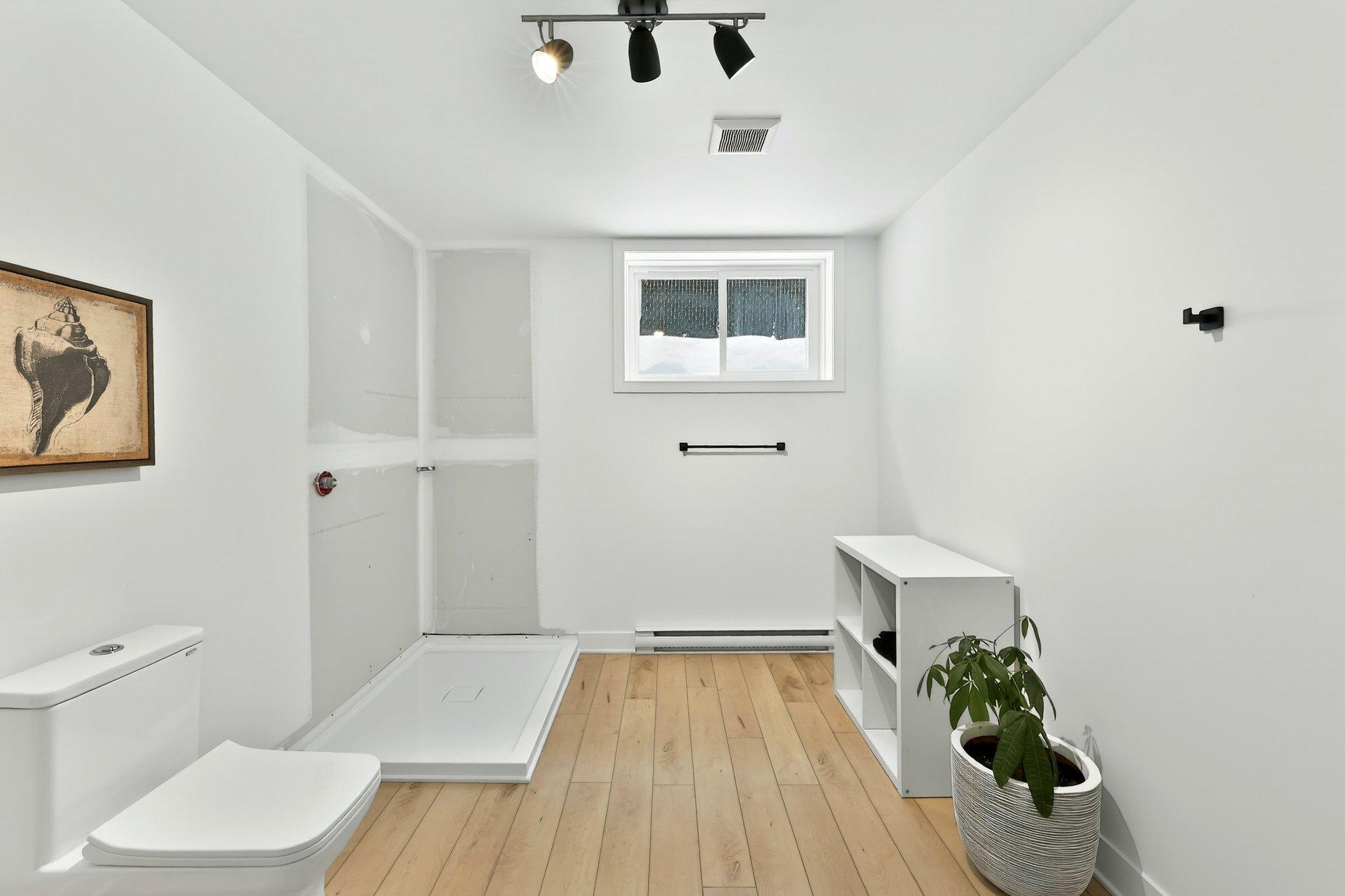 









3875


Rue Léon-Landry

,
Sainte-Julienne,




QC
J0K2T0

