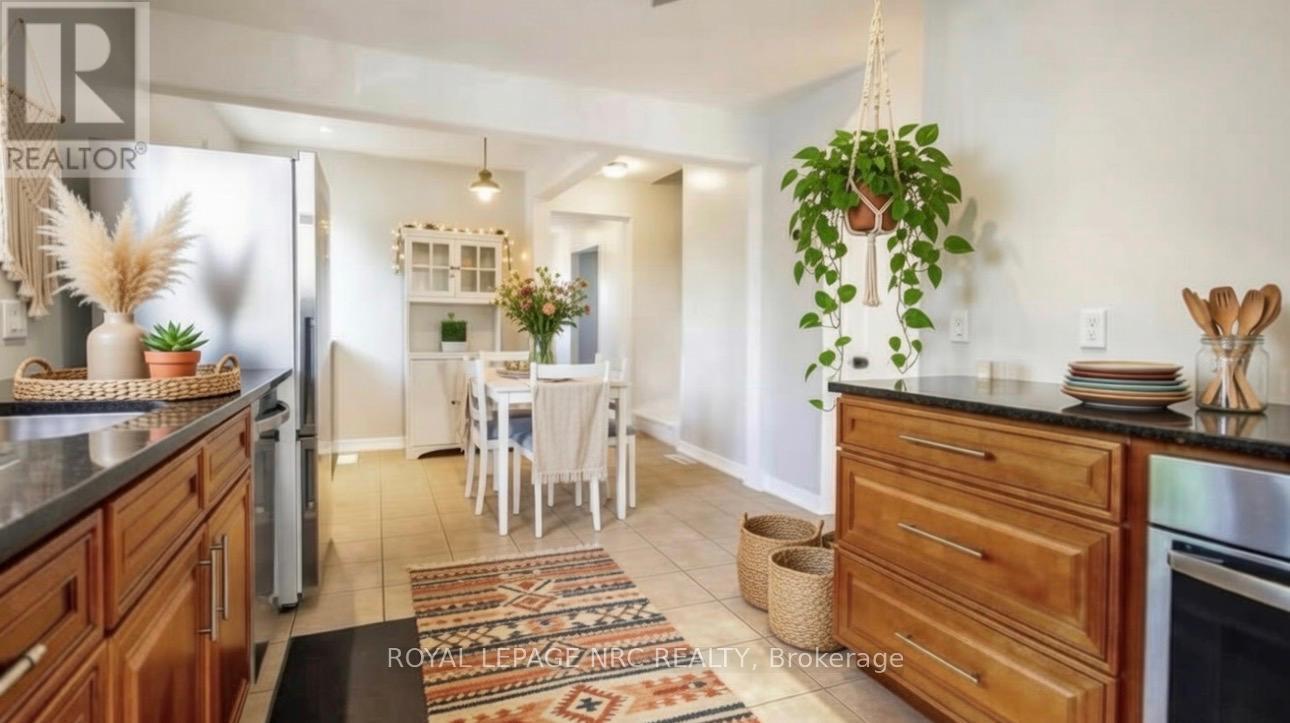 












3090 DORCHESTER ROAD

,
Niagara Falls (Stamford),




Ontario
L2J2Z7

