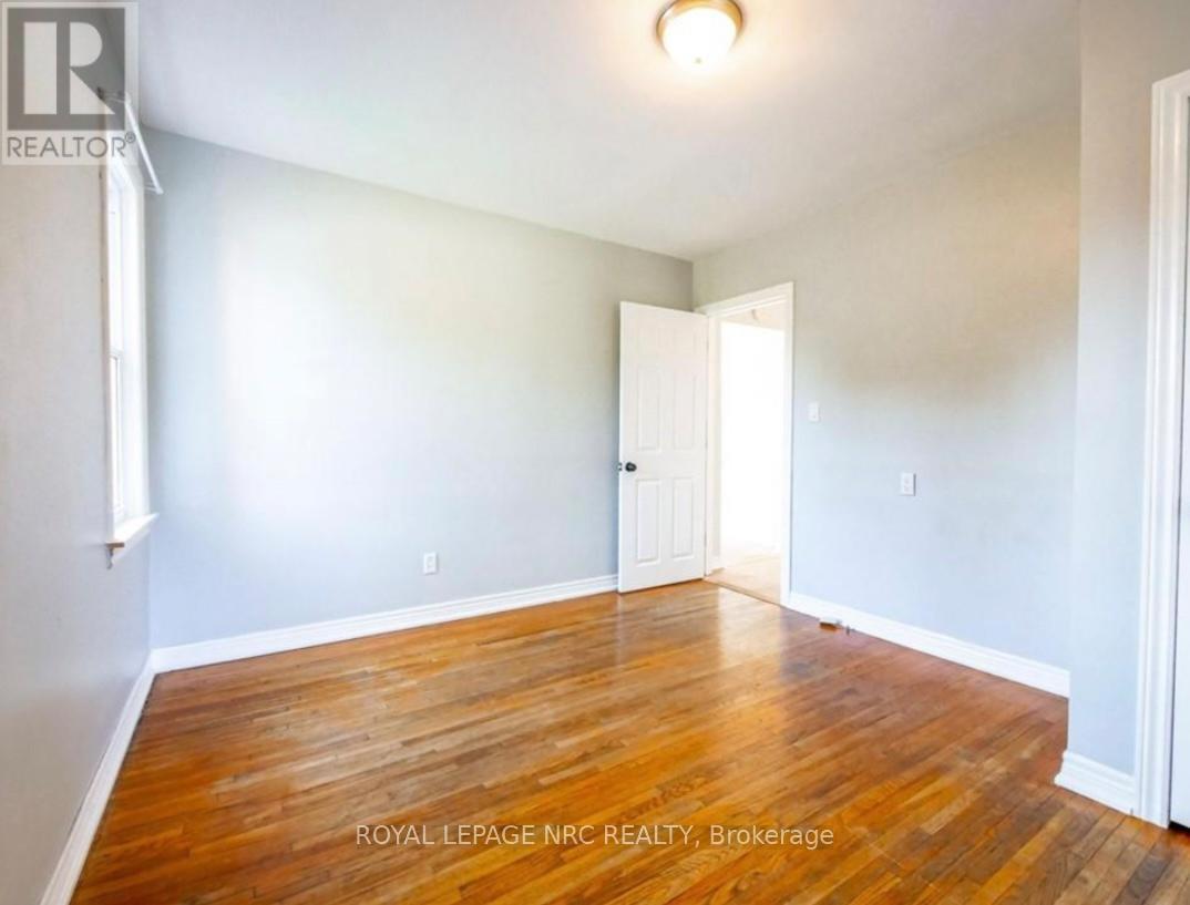 












3090 DORCHESTER ROAD

,
Niagara Falls (Stamford),




Ontario
L2J2Z7

