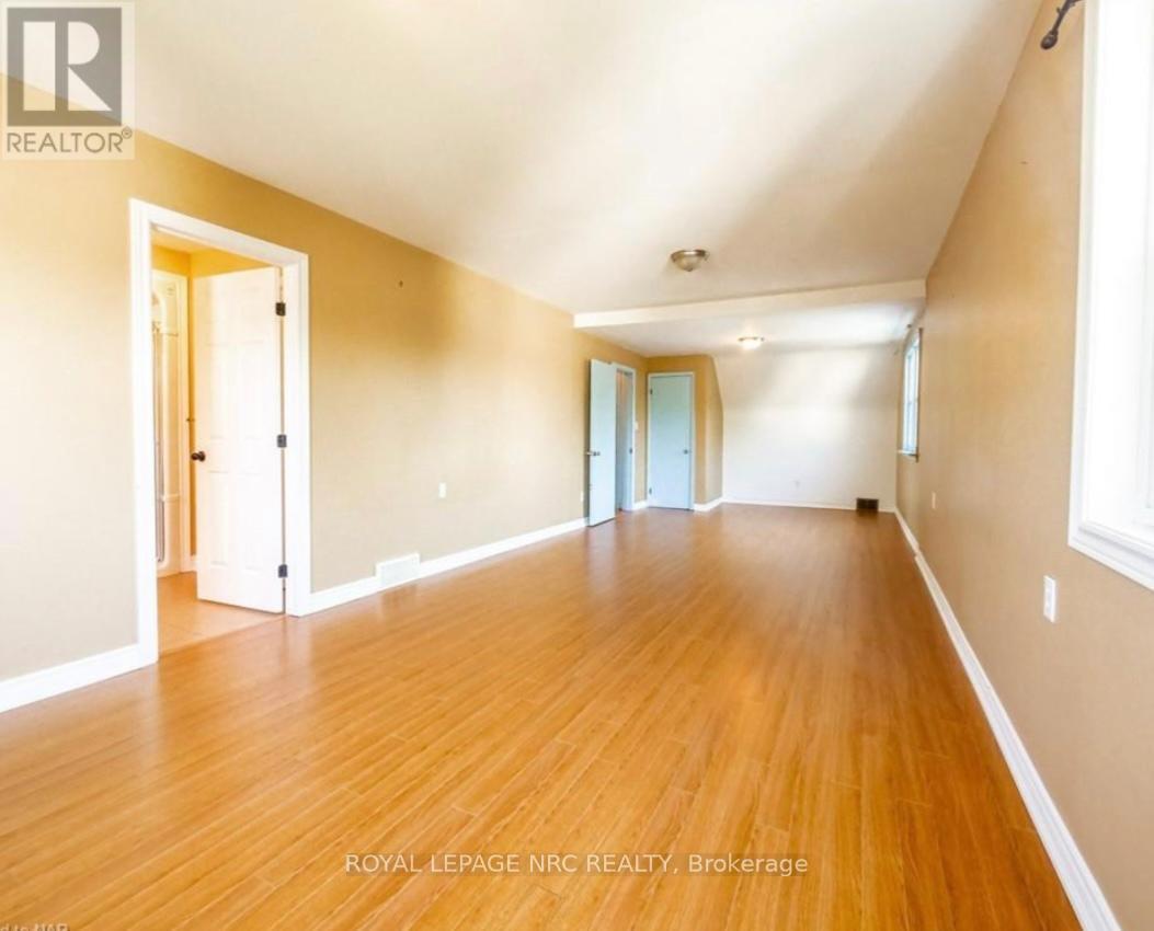 












3090 DORCHESTER ROAD

,
Niagara Falls (Stamford),




Ontario
L2J2Z7

