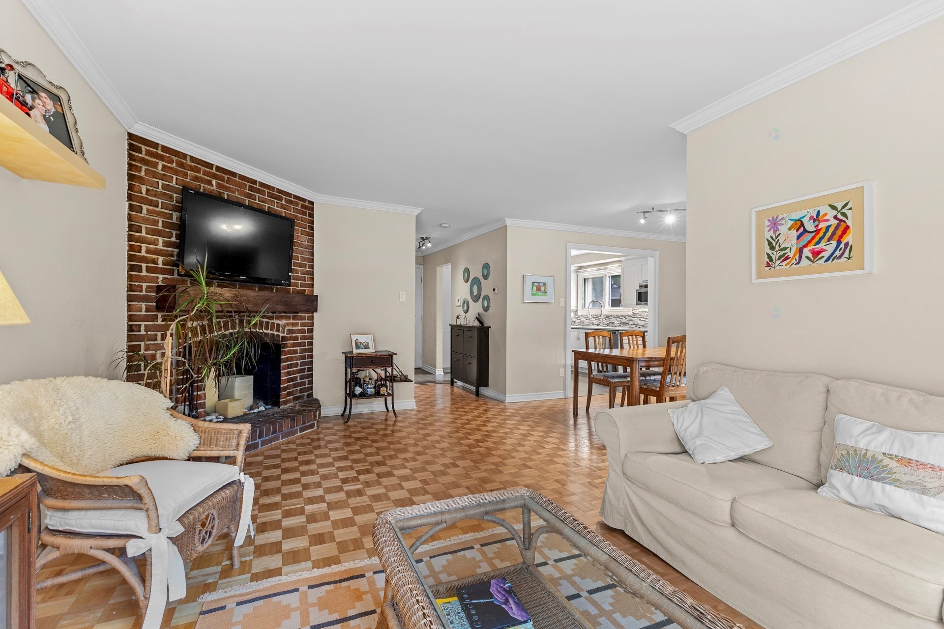 









11


Boul. Kirkland

, 110,
Kirkland,




QC
H9J1N2

